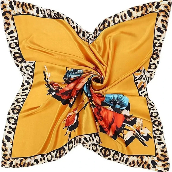 NWOT Square Yellow Floral Scarf with Tiger Print Border 35 x 35 inches - Picture 1 of 3